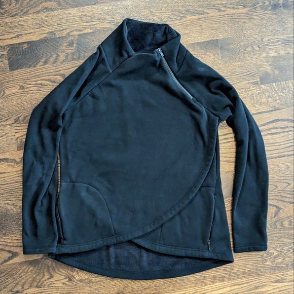 Athleta Cozy Karma Asym Pullover Fleece Black Size Medium - Picture 3 of 8